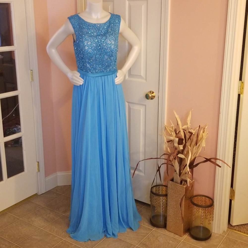 Former  Gown dress